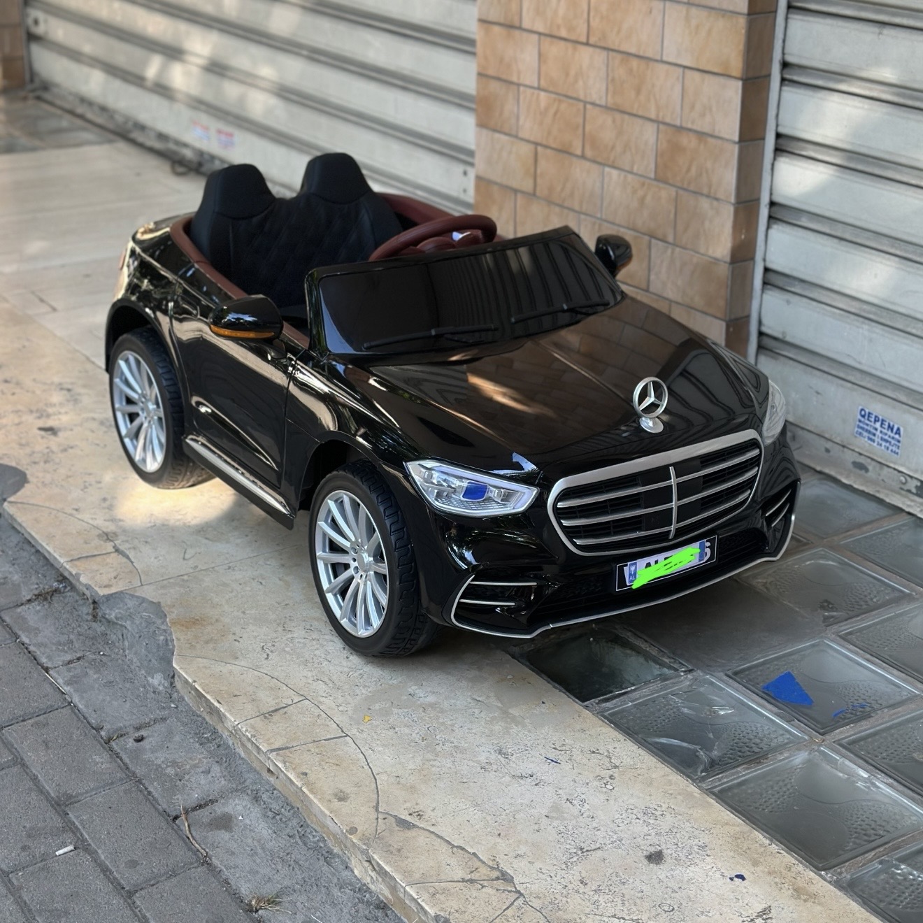 S CLASS, foto 1
